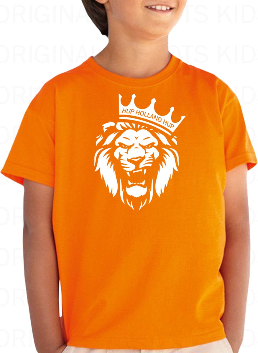 HUP HOLLAND HUP uniseks kids T-shirt - Oranje met wit - Maat 104 - Korte mouwen - Ronde hals - Regular Fit | Normale pasvorm - Voor zowel jongens als meisjes - EK | WK - Nederlands Elftal - KNVB - Original Kwoots